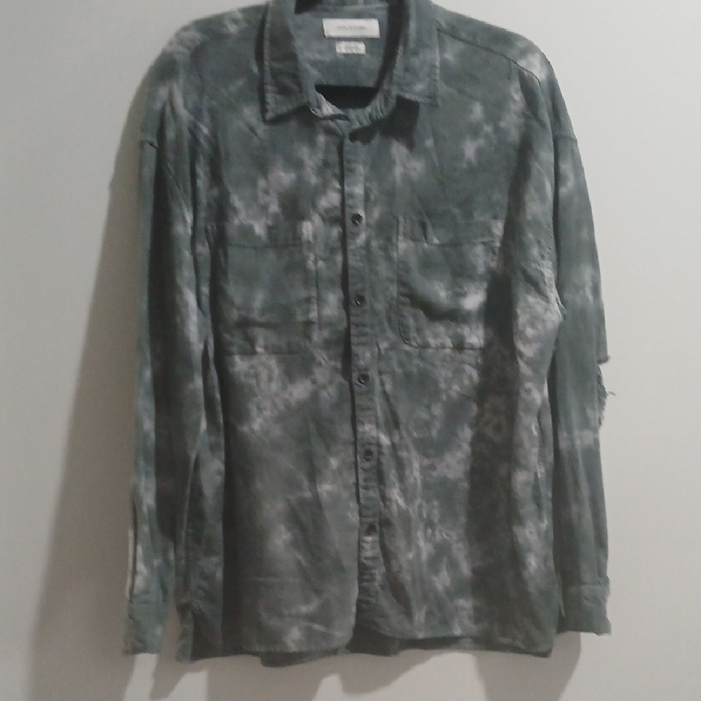 Urban Outfitters Gray And Lilac Tie-Dye Shirt SzL Distresses Detail On Sleeves